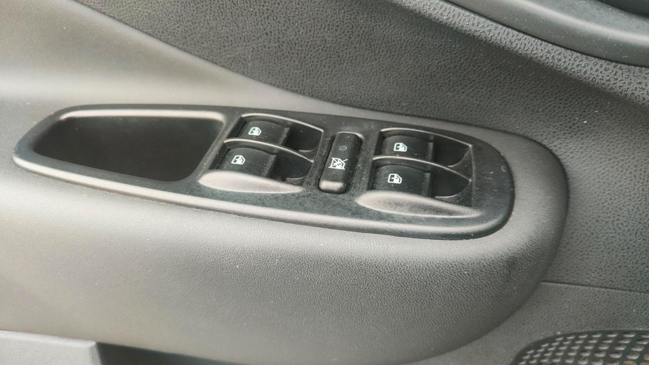 Fiat 500L 1.3 Multijet 95 CV Dualogic Cross