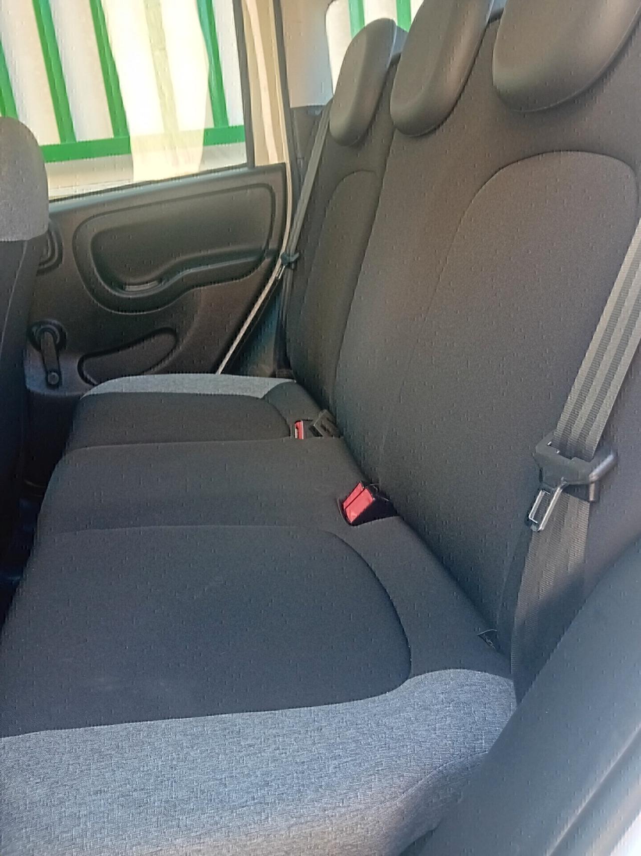 Fiat Panda 1.0 FireFly S&S Hybrid Red