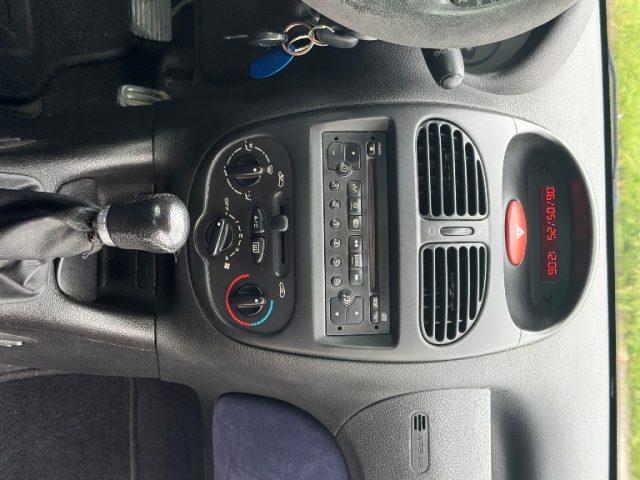 PEUGEOT 206 1.1 3p. XT