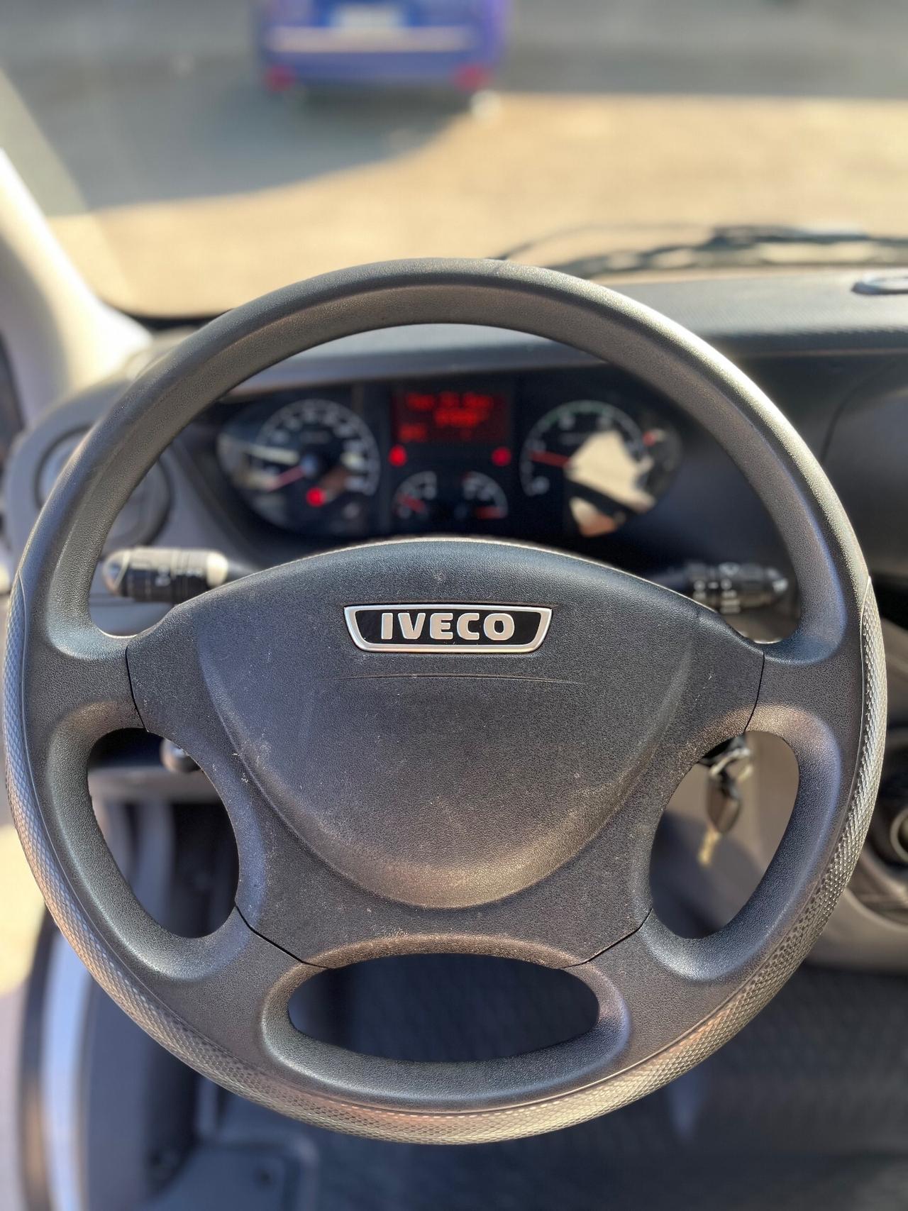 Iveco Daily telonato