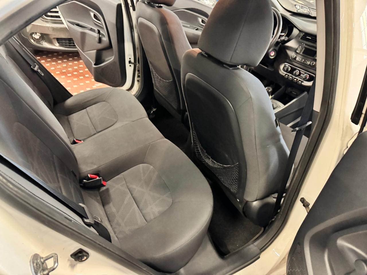 Kia Rio 1.2 CVVT 5p. EX - UNICO PROPRIETARIO