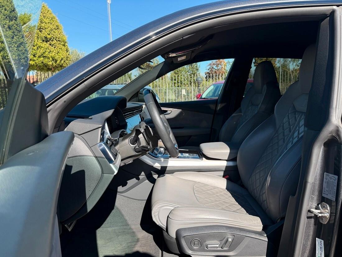 Audi Q8 45TDI QUATTRO S-LINE 231CV - 2020