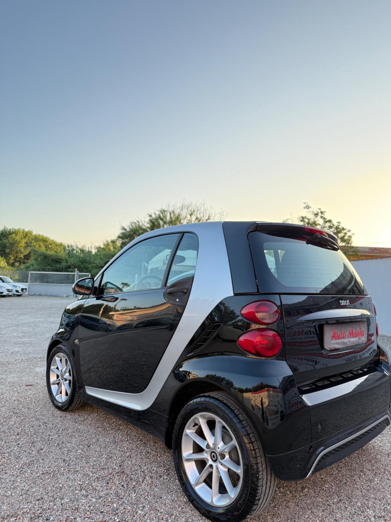 Smart ForTwo 1000 52 kW MHD coupé passion