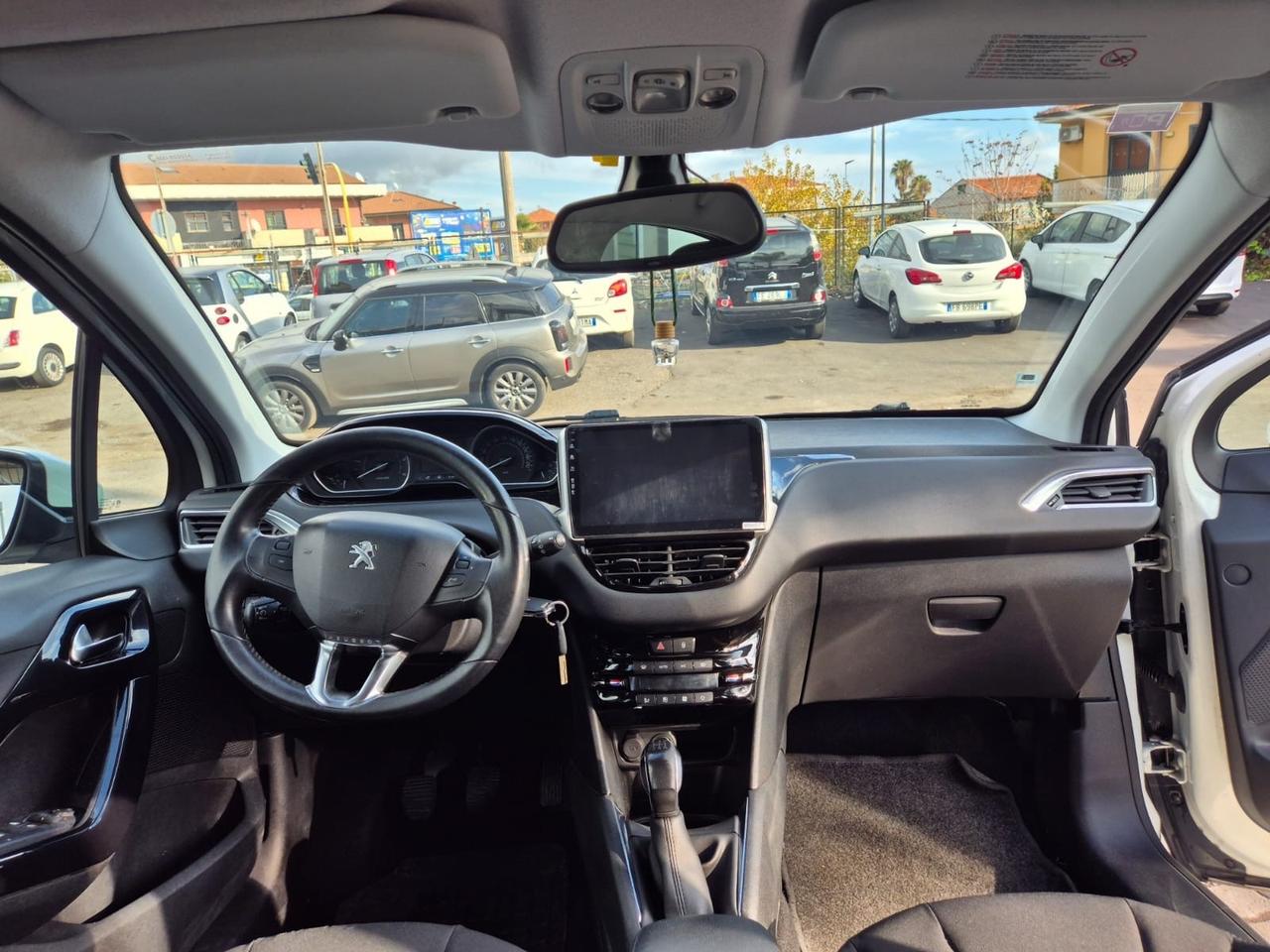 Peugeot 208 1.4 HDi 68 CV 5 porte Allure