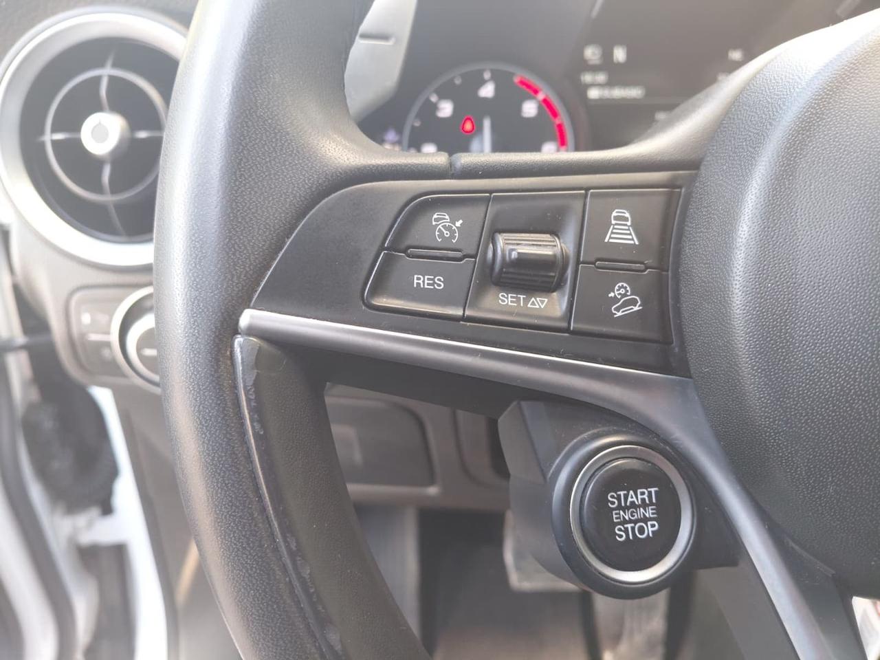 Alfa Romeo Stelvio Executive 2.2 #11109