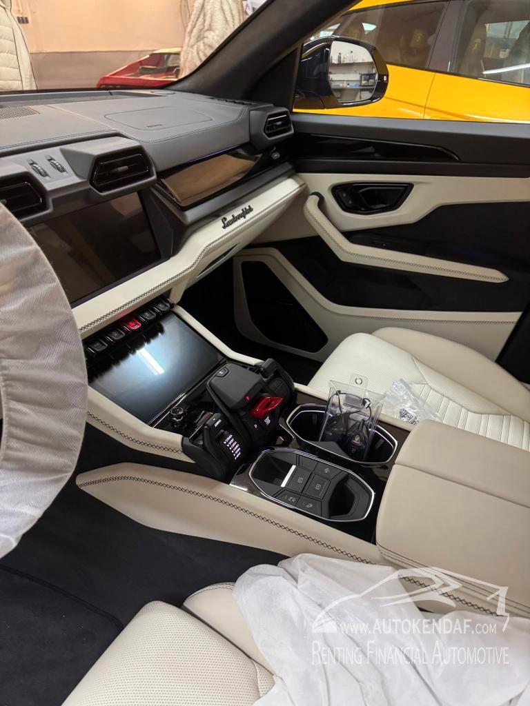 Lamborghini Urus 4.0 V8 phev SE auto