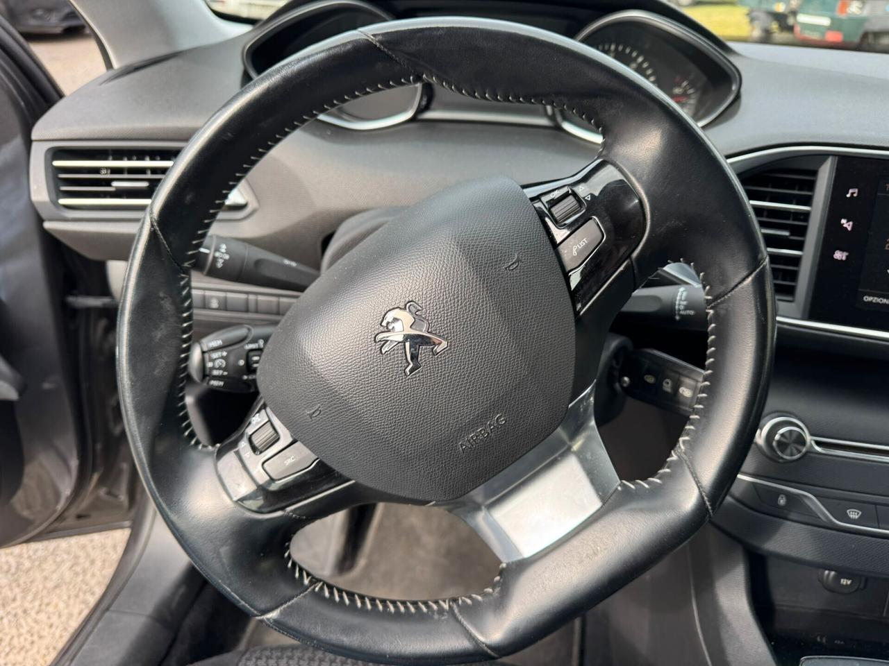 Peugeot 308 BlueHDi 120 S&S SW Business