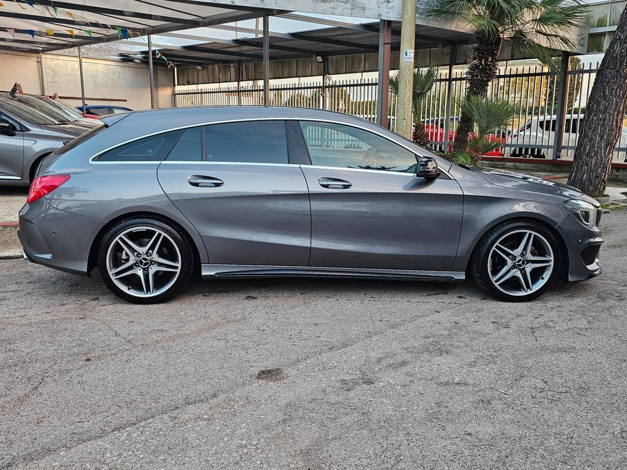 Mercedes-benz CLA 200 Shooting Brake Automatic Premium AMG