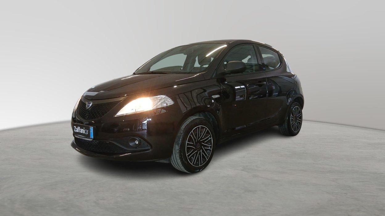 LANCIA Ypsilon 3ª serie - Ypsilon 1.2 69 CV 5 porte GPL Ecochic Black and Noir