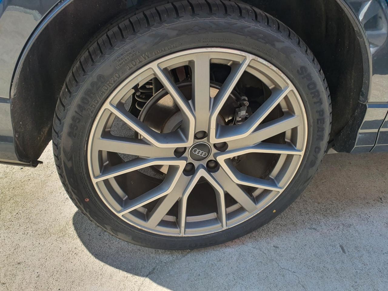 Audi Q3 40 TDI quattro S tronic line edition