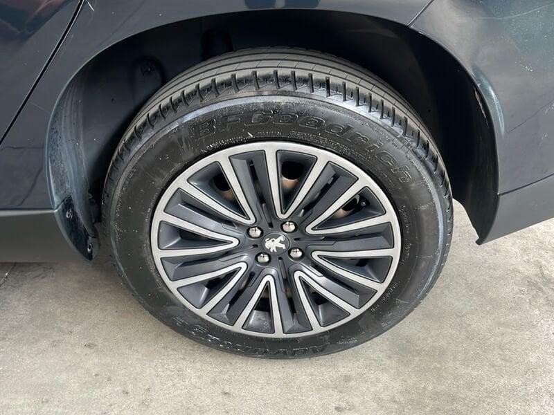 Peugeot 2008 BlueHDi 100cv Allure