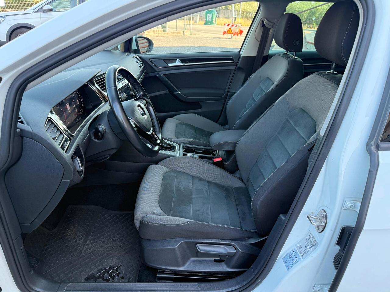 Volkswagen Golf 1.5 TSI 130 CV EVO DSG 5p. Highline BlueMotion