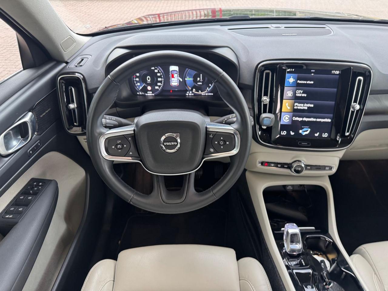 Volvo XC40 Ultimate Bright T5 Recharge PHE #11953