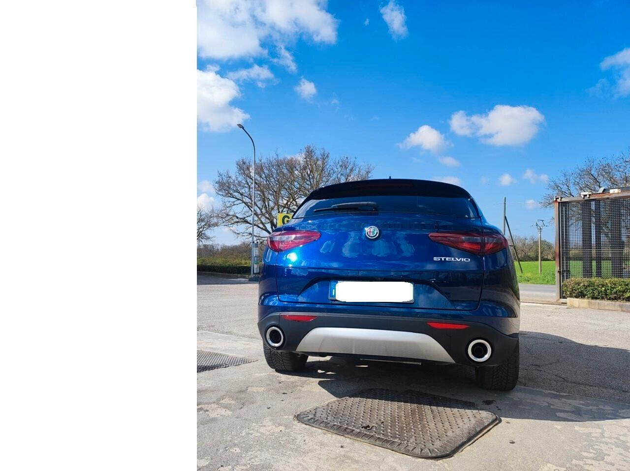 Alfa Romeo Stelvio 2.2 Turbodiesel 210 CV AT8 Q4 Super