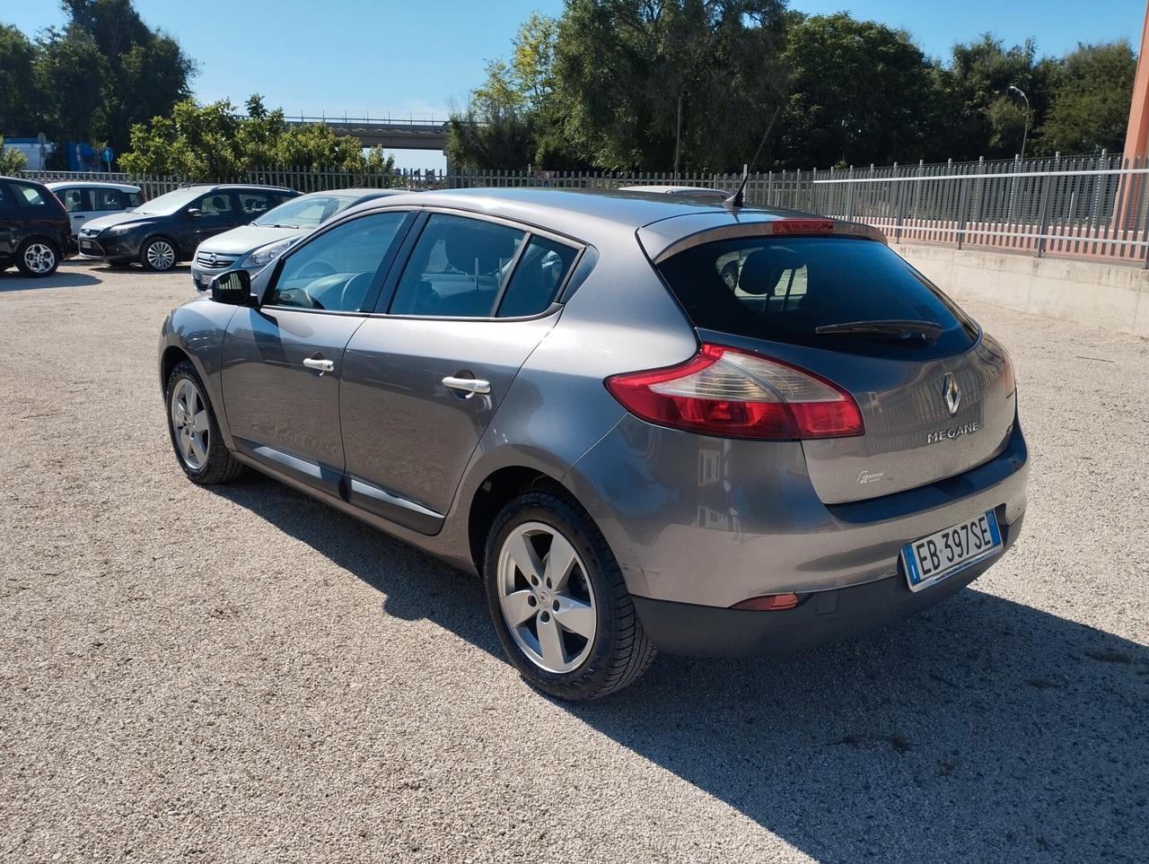 Renault Megane Mégane 1.5 dCi 110CV Dynamique 2010