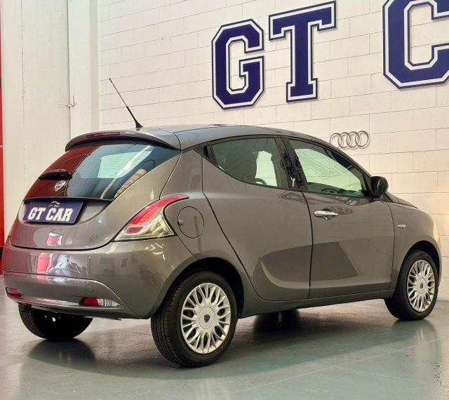 LANCIA Ypsilon 1.2 69 CV 5 porte Silver