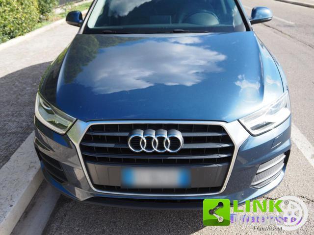 AUDI Q3 2.0 TDI 150 CV Business