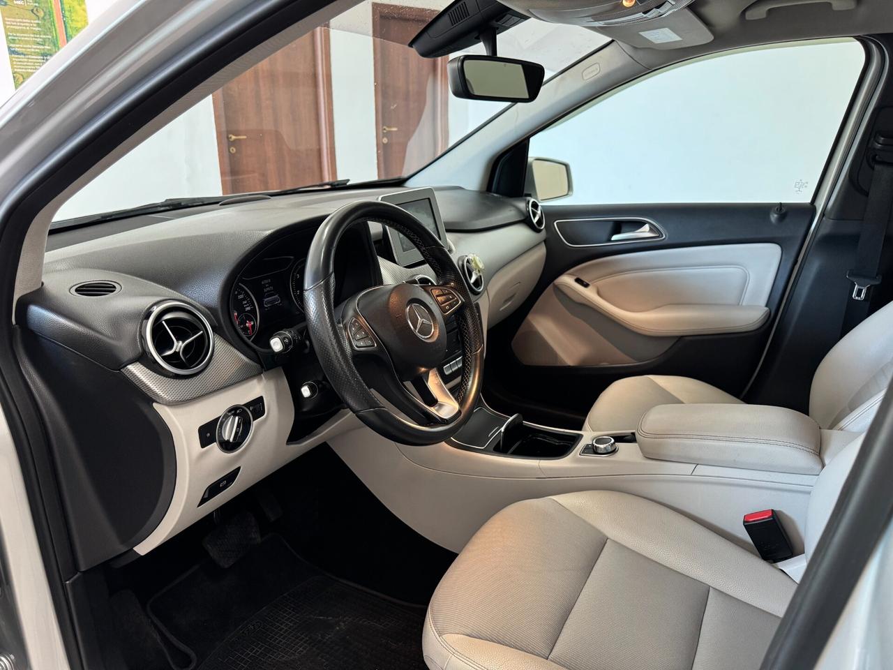 Mercedes-benz B 180 CDI Automatic Executive 12/2014 OK NEPOATENTATI