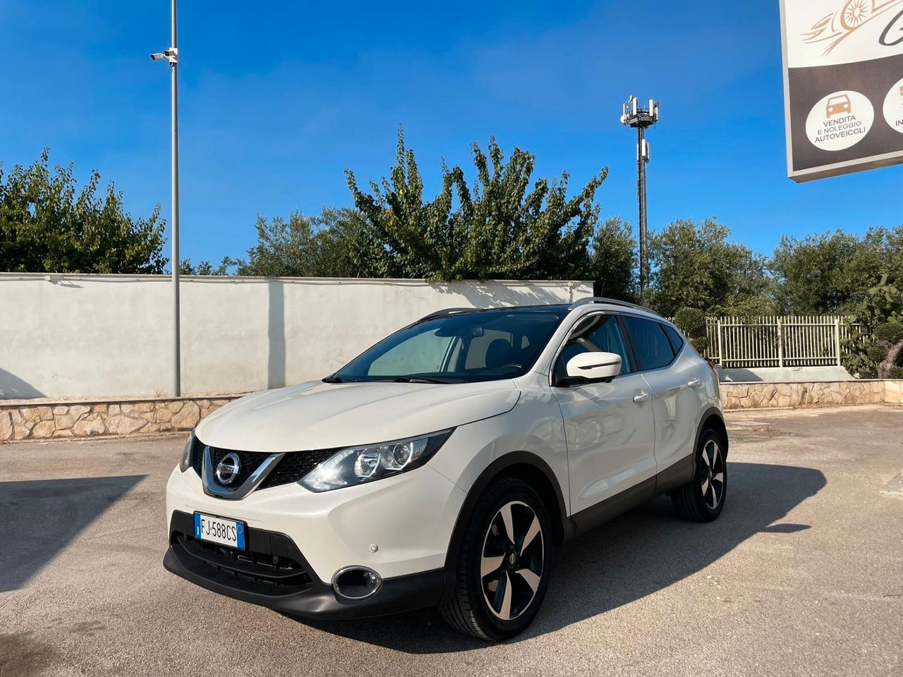 NISSAN QASHQAI 1.6 dCi X-Tronic 2WD Black Edition