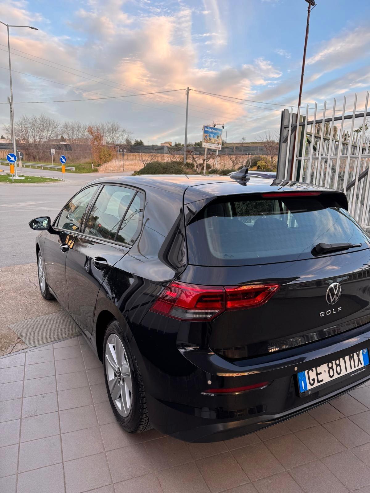 Volkswagen Golf 2.0 TDI SCR Style