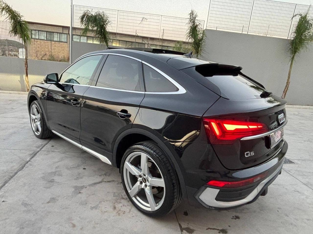 Audi Q5 2,.0 204 Cv TDI SportBack S line '^^'