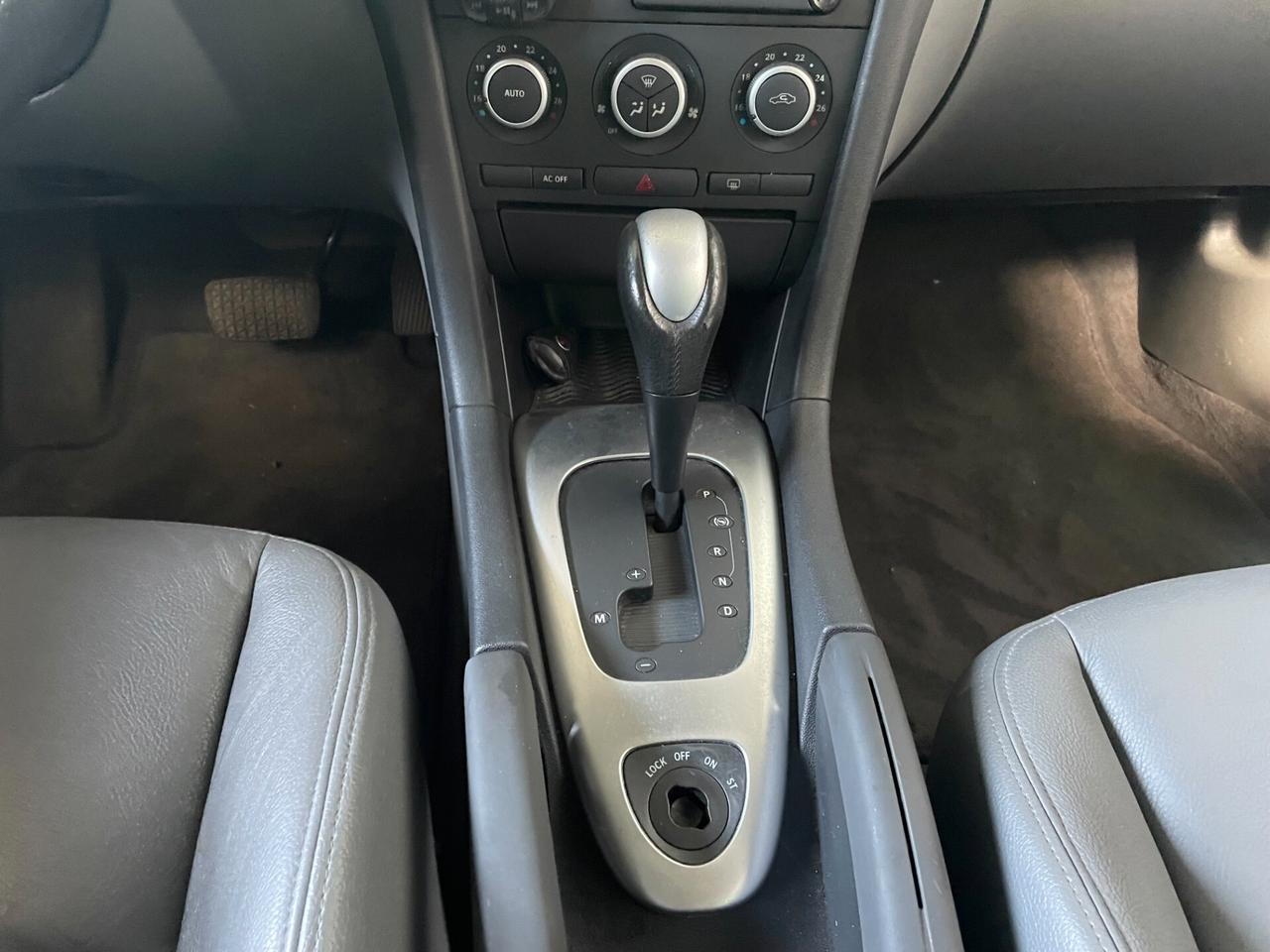 Saab 9-3 SportHatch 1.9 TiD 16V DPF Vector Sentronic