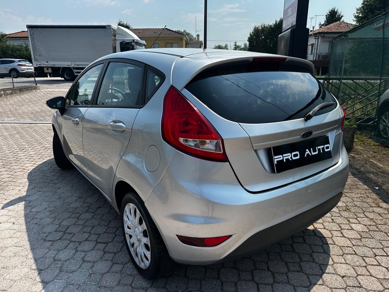 Ford Fiesta 1.4 5 porte Bz.- GPL Titanium