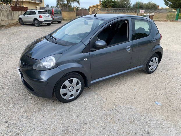 Toyota aygo finanziaria senza busta paga