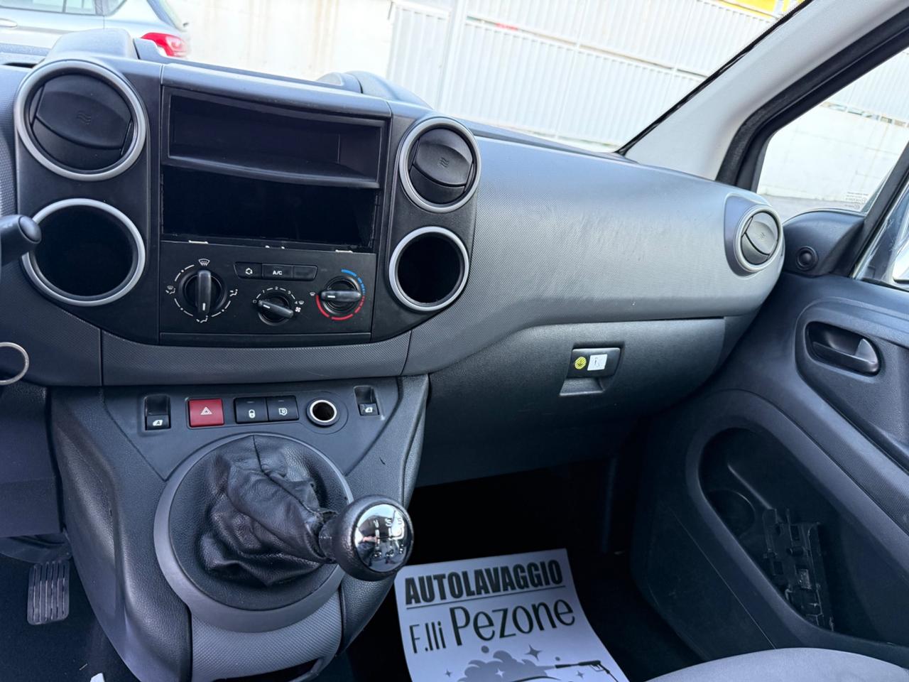 Peugeot Partner 1.6 HDI PASSO LUNGO 3 POSTI