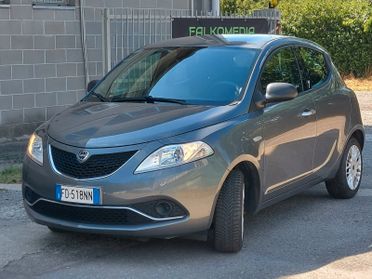 Lancia Ypsilon 1.2 benzina 69 CV 5 porte Gold