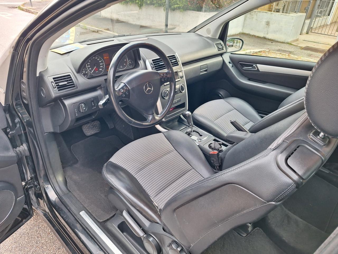 Mercedes-benz A 170 Coupé Avantgarde GPL TETTO CAMBIO AUTOMATICO 7G NEOPATENTATI