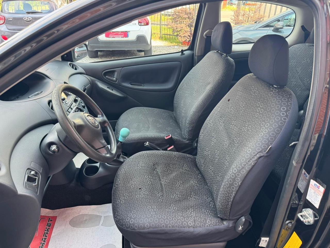 Toyota Yaris 1.4 tdi D-4D cat 75CV