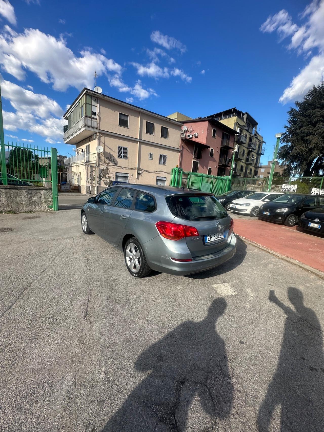 Opel Astra 1.4 100CV Sports Tourer Cosmo