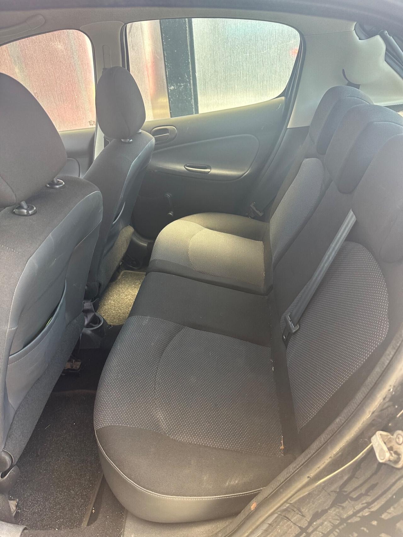 Peugeot 206 Plus 1.1 60CV 5porte ECO GPL 2010.