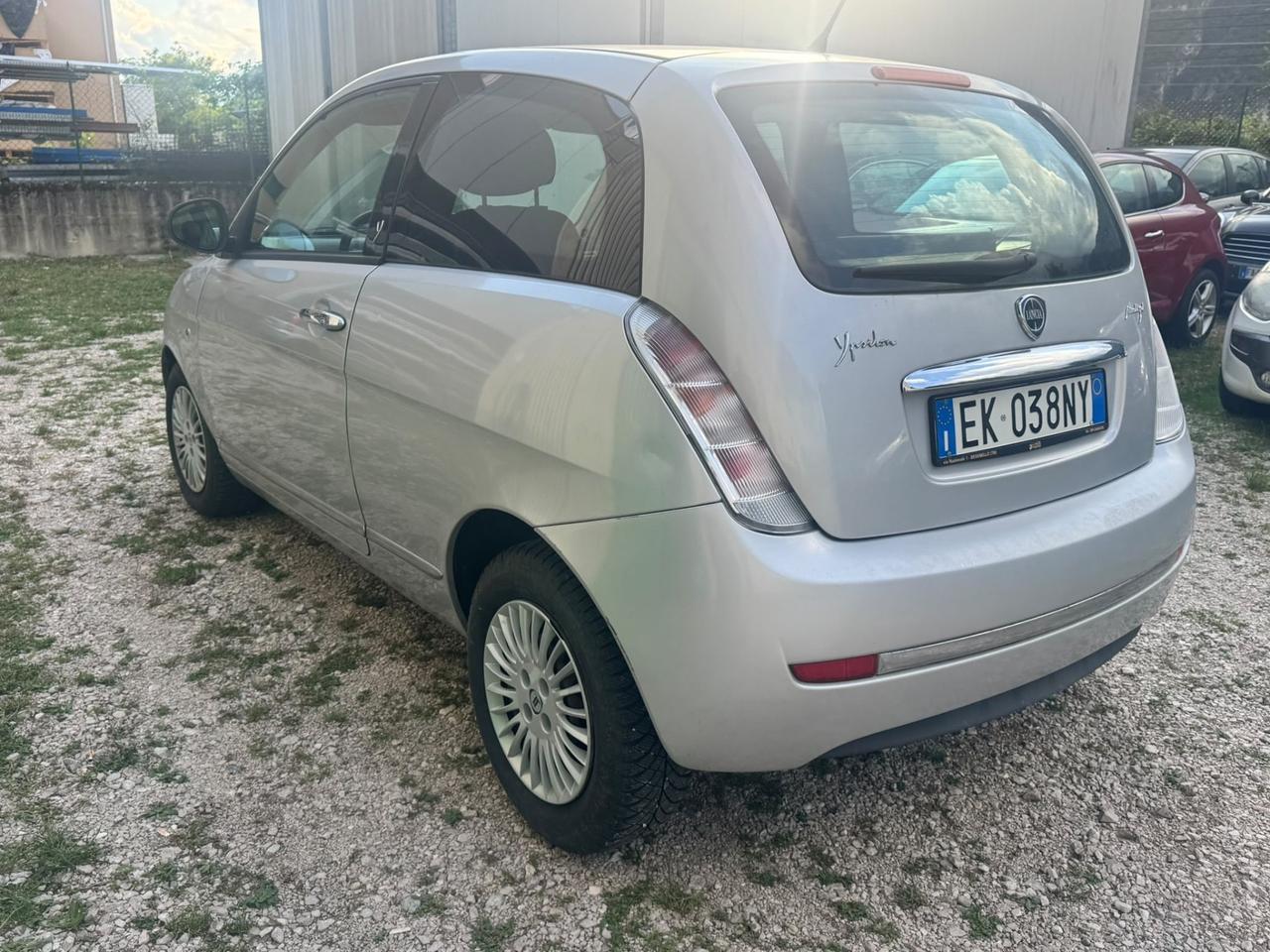 Lancia Ypsilon 1.3 NEOPATENTATI