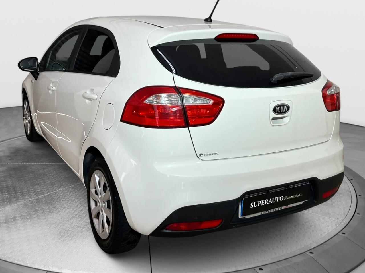 Kia Rio 1.4 CRDi WGT 5p. EX