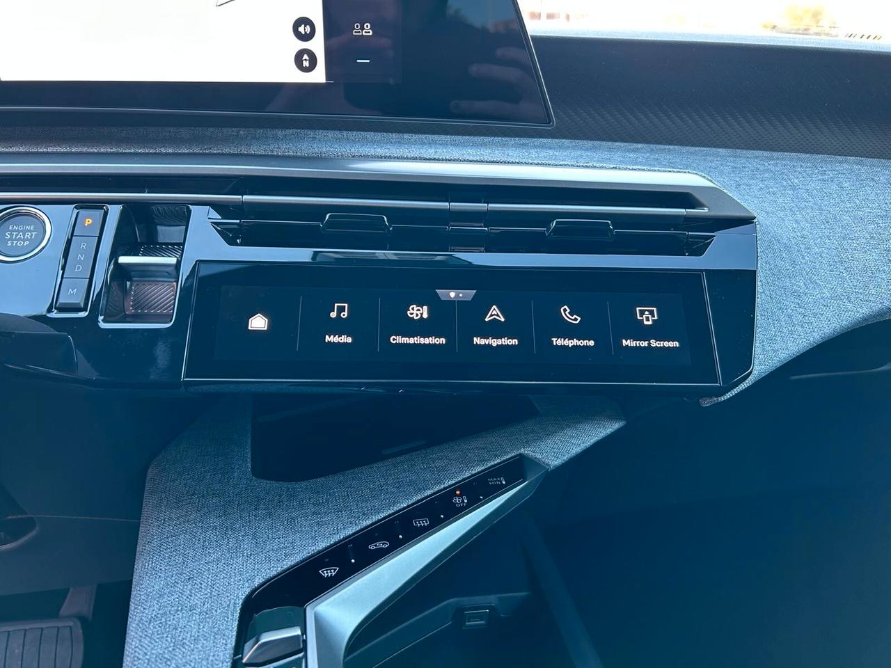 Peugeot 3008 1.2 HYBRID 145cv E-DCS6