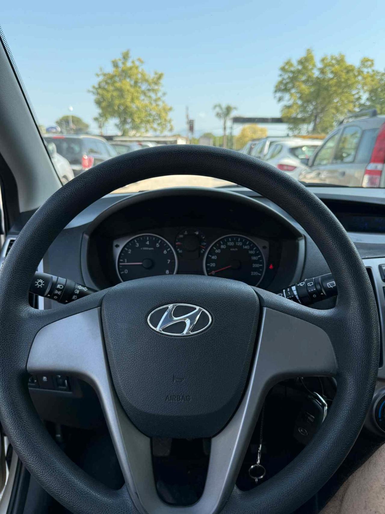 Hyundai i20 1.2 5p. - 2013 - 60 MILA KM