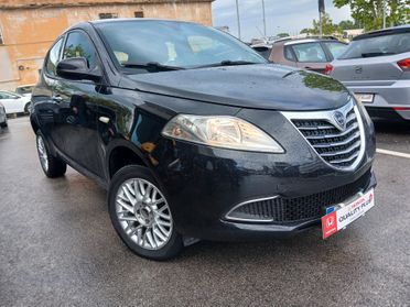 Lancia Ypsilon 0.9 TwinAir 85 CV 5 porte Metano Ecochic Gold