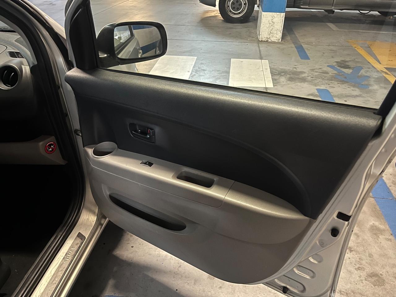 Daihatsu Sirion 1.3 Hiro 4WD