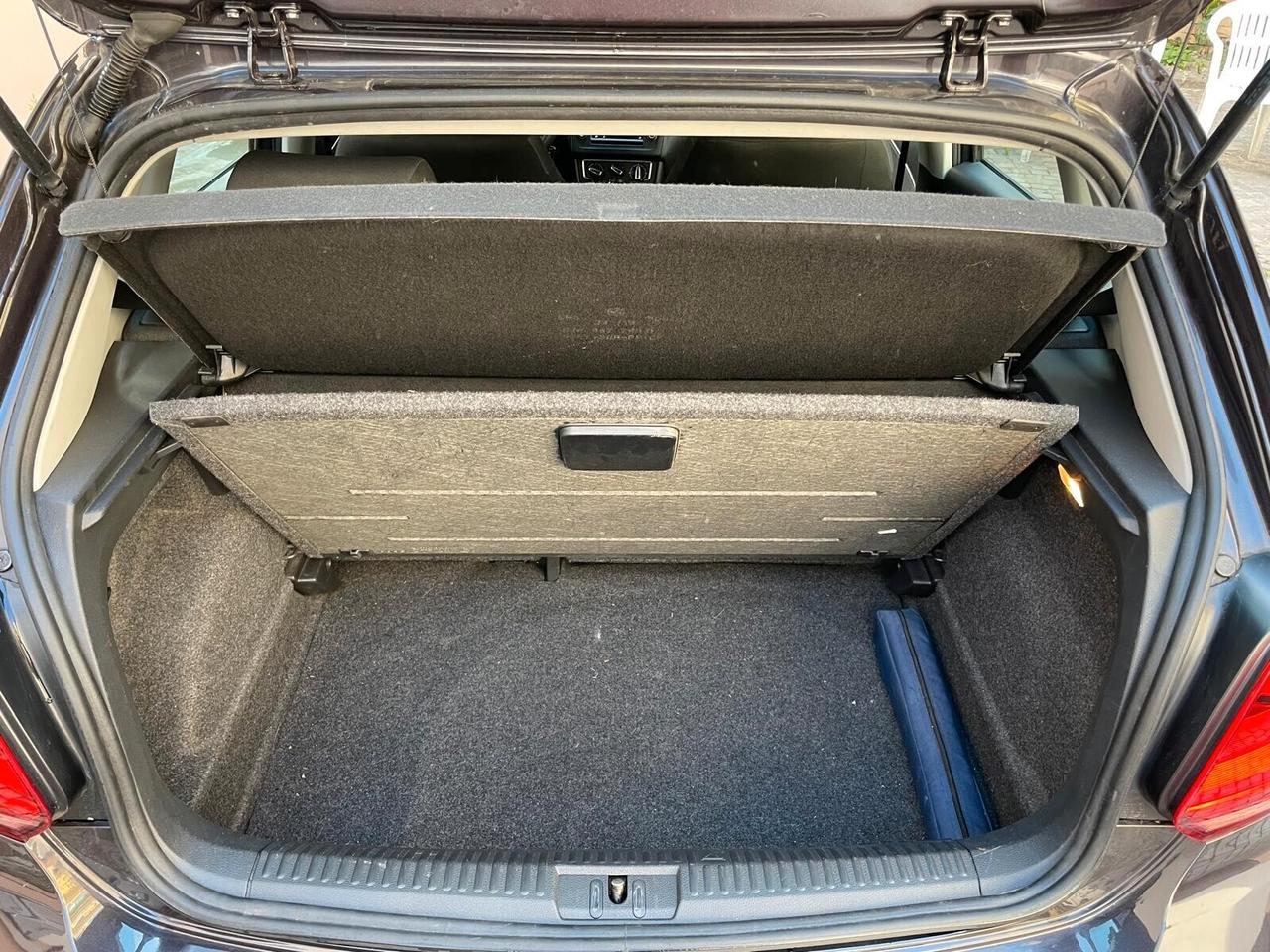 Volkswagen Polo V 2014 5p 1.4 tdi Comfortline 75cv