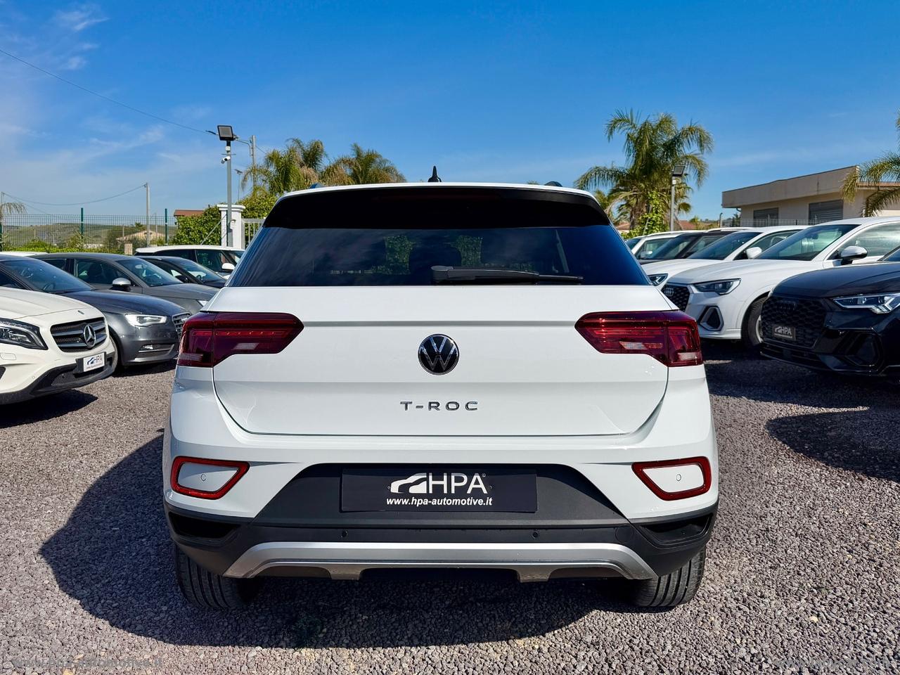 VOLKSWAGEN T-Roc 2.0TDI LED CARPLAY PARK ASSIST ACC