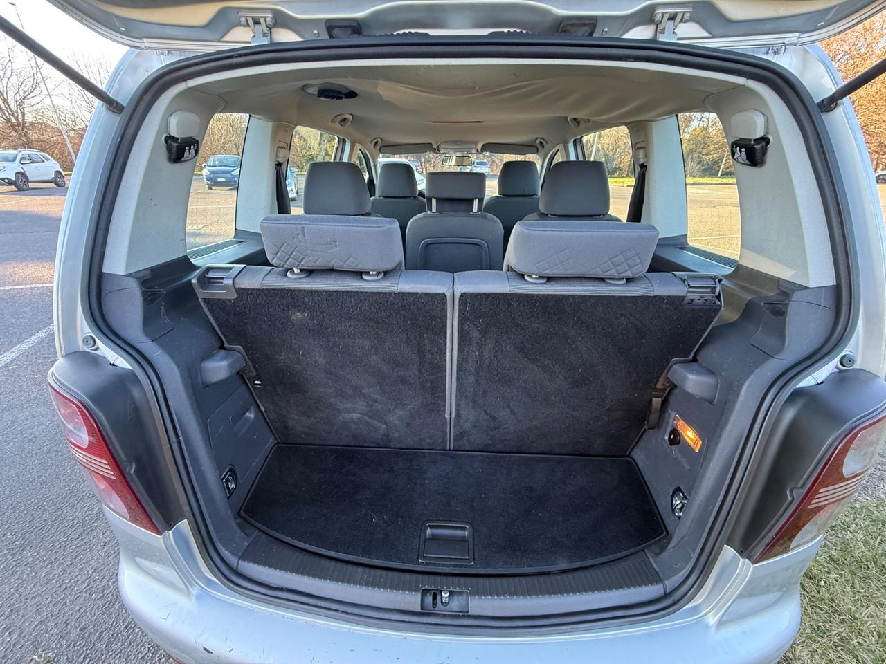 Volkswagen Touran 1.6 Trendline