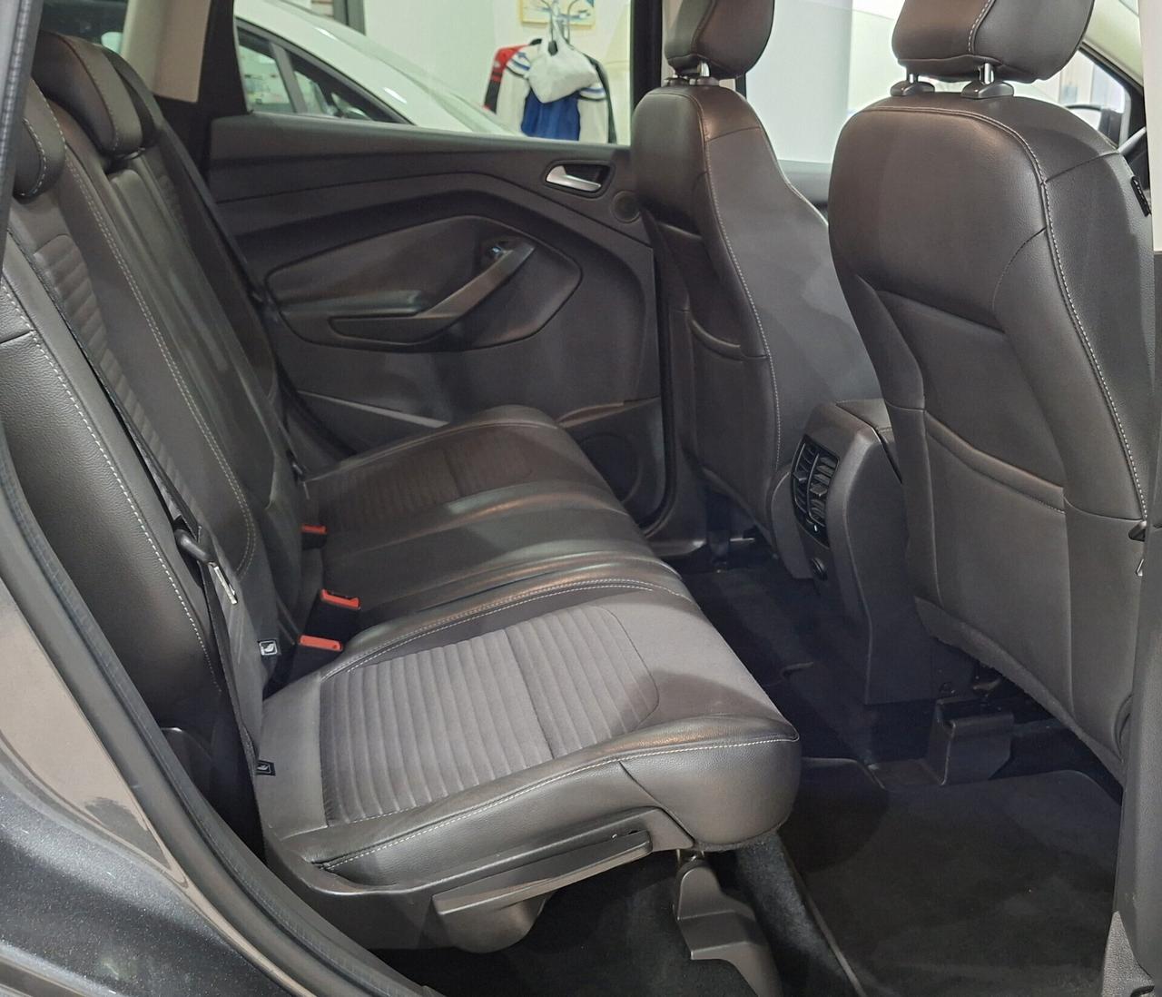 Ford Kuga 1.5 TDCI 120 CV S&S 2WD Titanium