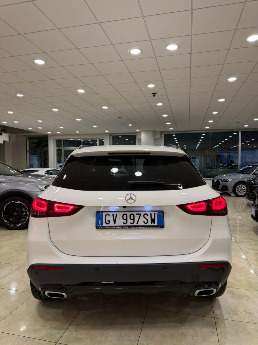 MERCEDES - Classe GLA - 200 d Automatic Sport Plus