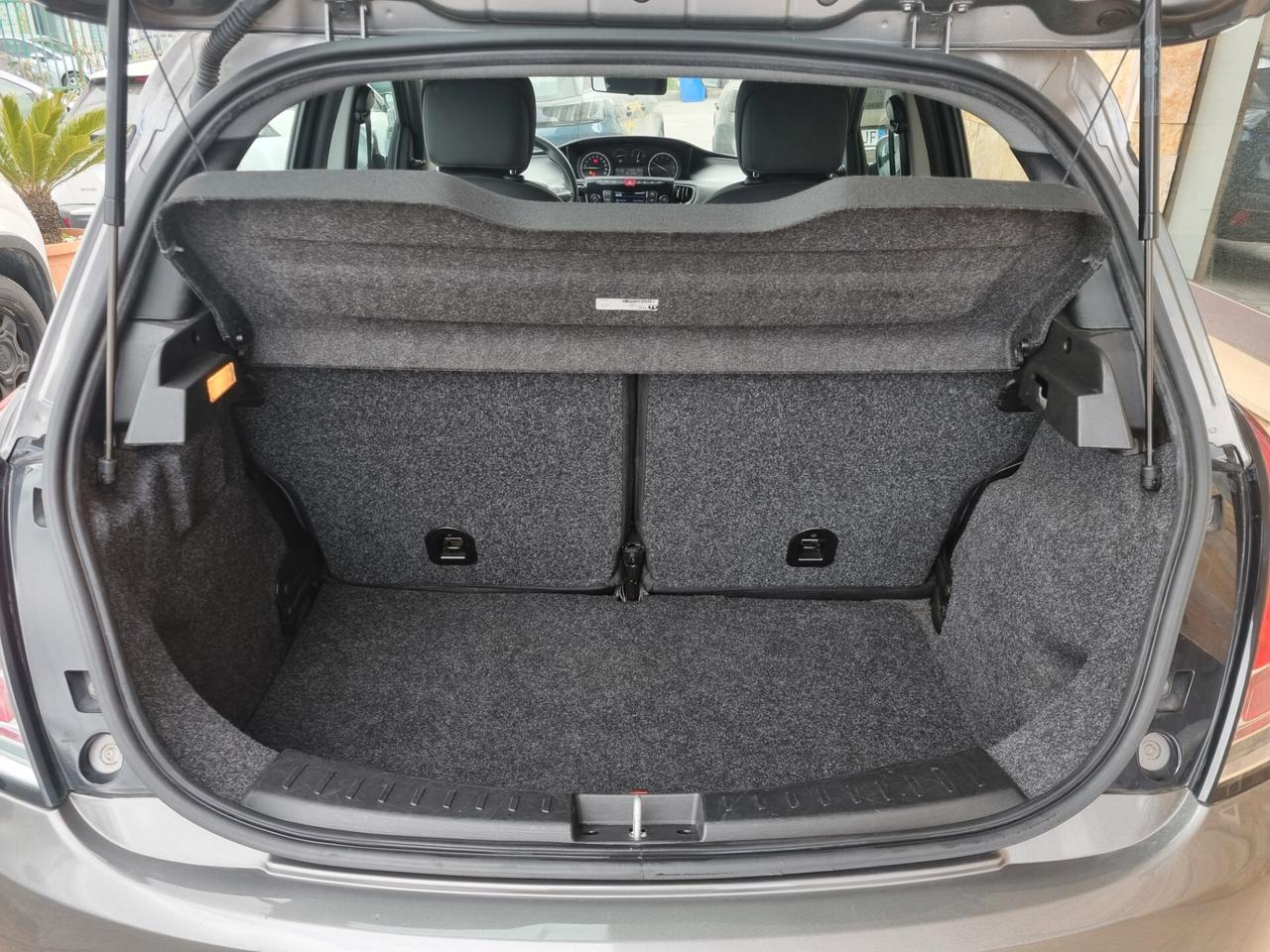Lancia Ypsilon 1.0 FireFly 5 porte S&S Hybrid Ecochic A. Ferretti