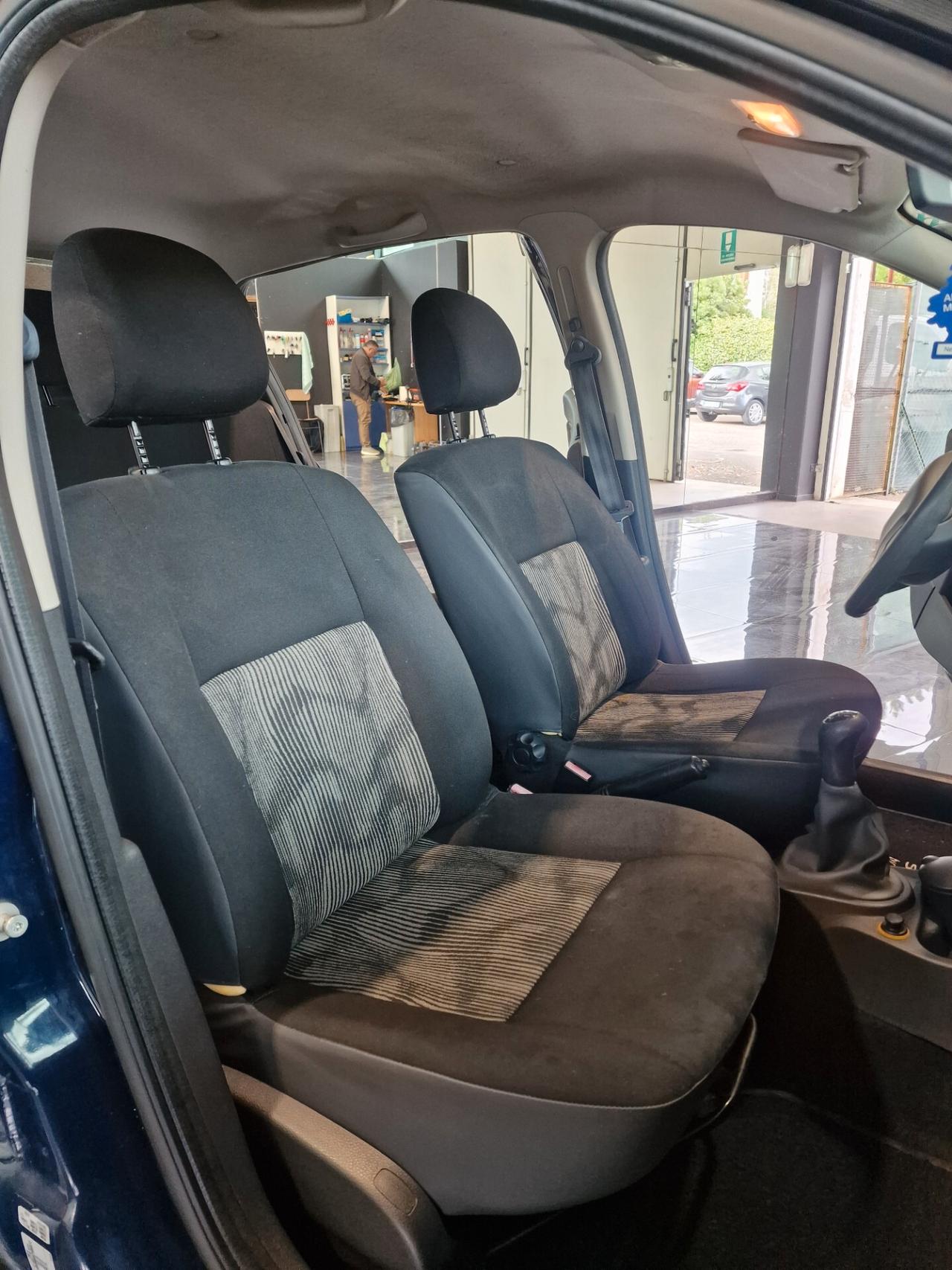 Dacia Sandero 1.2 16V Lauréate, 120 mila chilometri