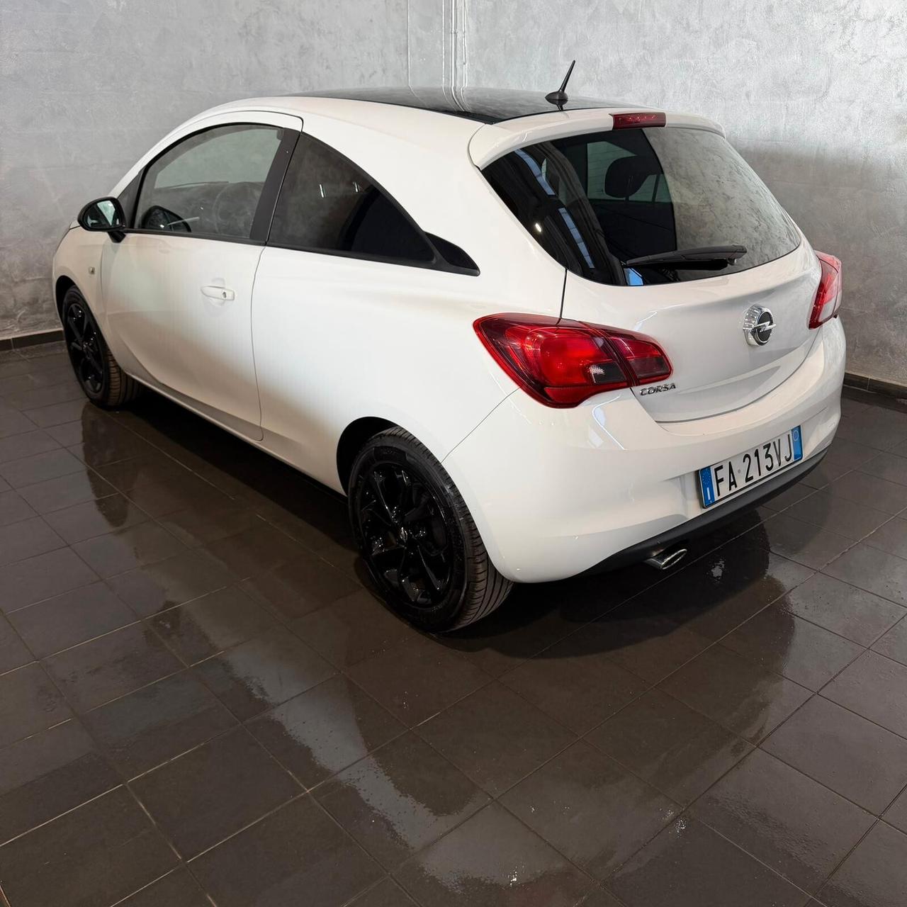 Opel Corsa 1.4 BENZINA AUTOMATICA