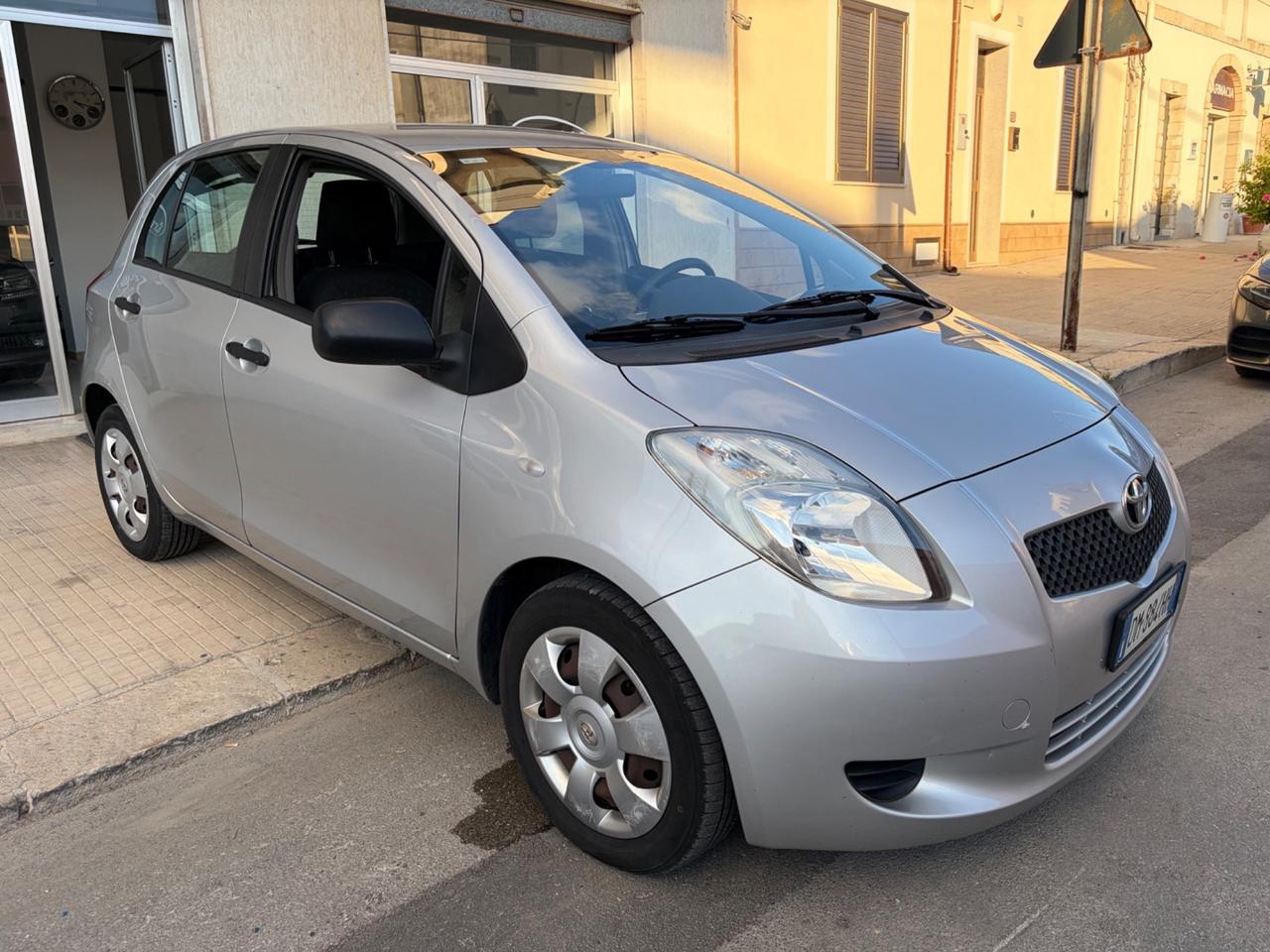 Toyota Yaris 1.3 5 porte