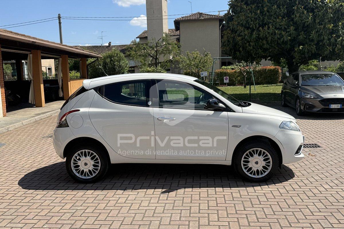 LANCIA Ypsilon 0.9 TwinAir 85 CV 5 porte Metano Ecochic Platinum